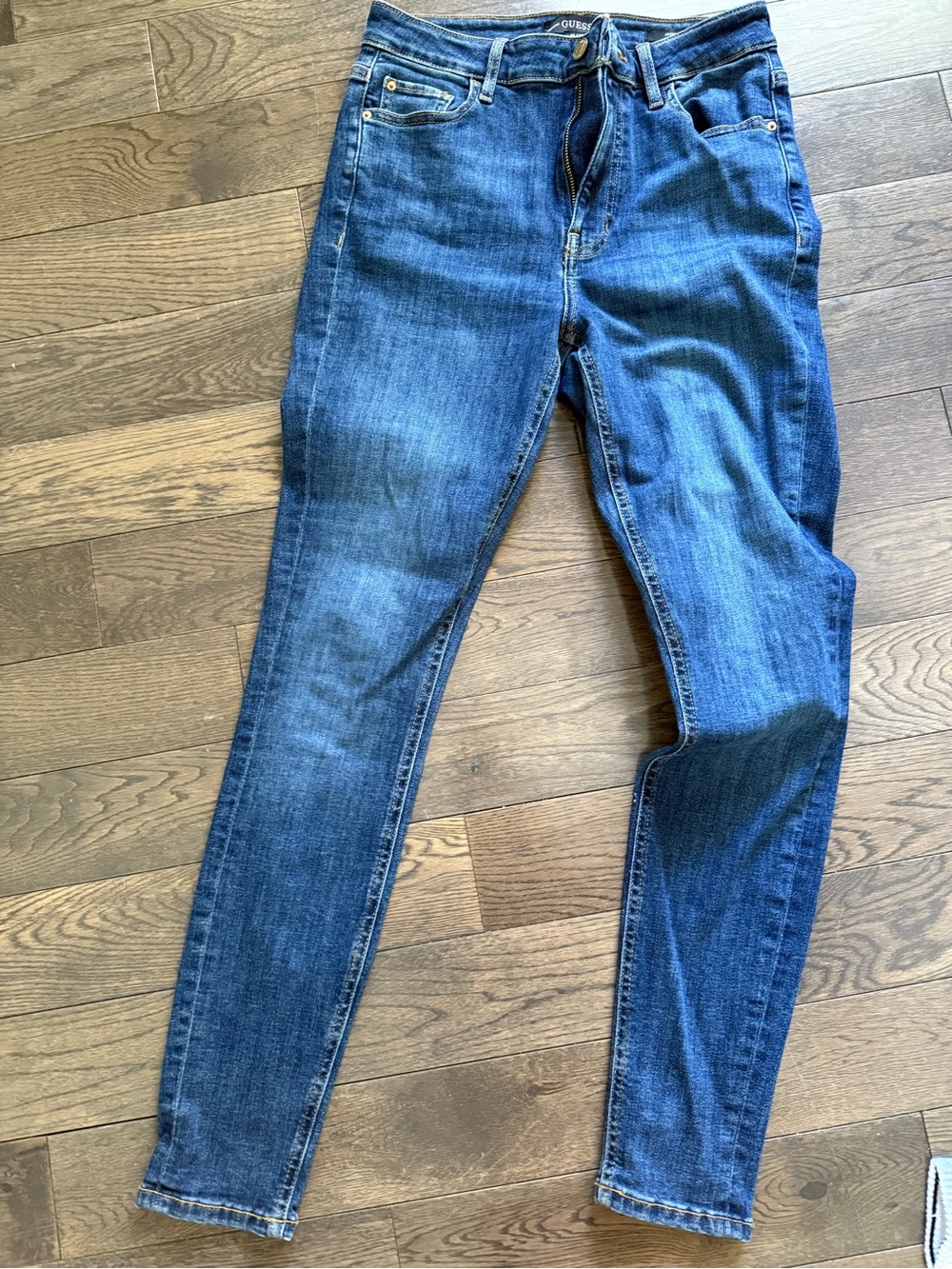 Guess Women's Skinny Jeans in Medium Blue Wash